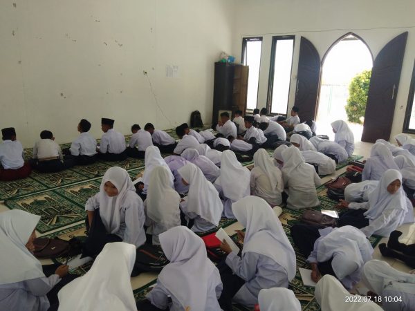 Masa Ta'aruf Siswa Madrasah (MATSAMA) Tahun 2022 di MTsN 7 Aceh Utara
